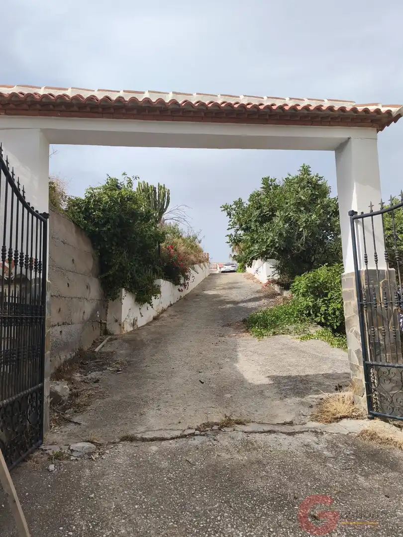 Vista exterior de Finca rústica en venda en Motril amb Terrassa i Piscina