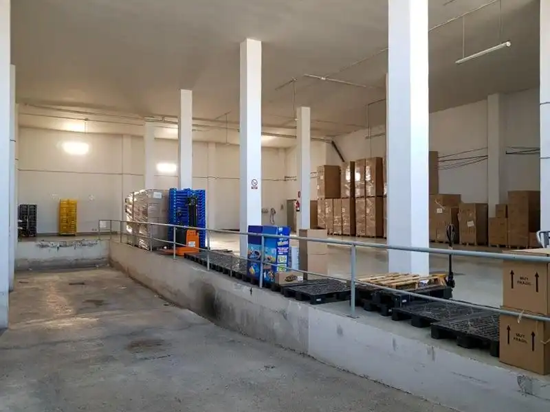 Industrial building for sale in Avenida del Peronne, imagen 13