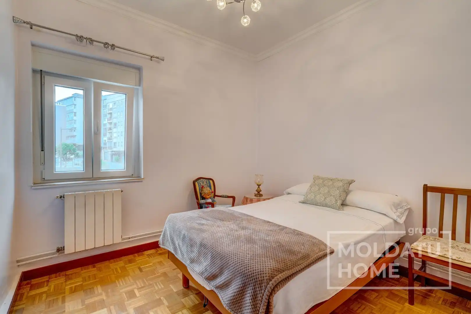 Schlafzimmer von Wohnung zum Verkauf in Irun  mit Heizung