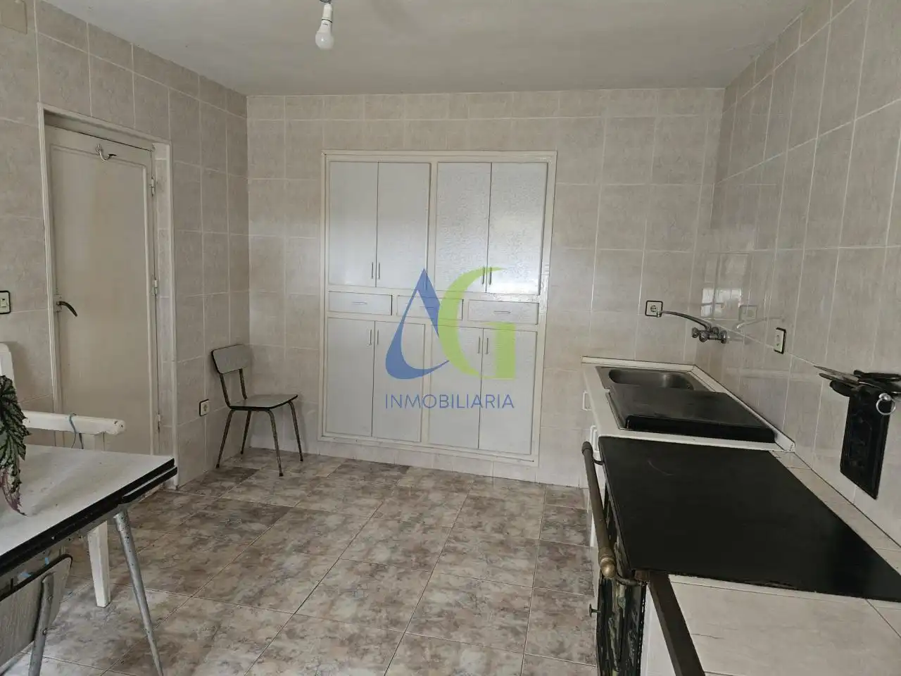 Cocina de Casa o chalet en venta en Cistierna con Jardín privado, Parquet y Terraza