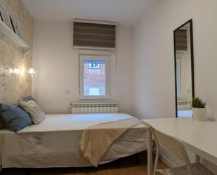 Dormitori de Apartament per a compartir en San Sebastián de los Reyes amb Aire condicionat