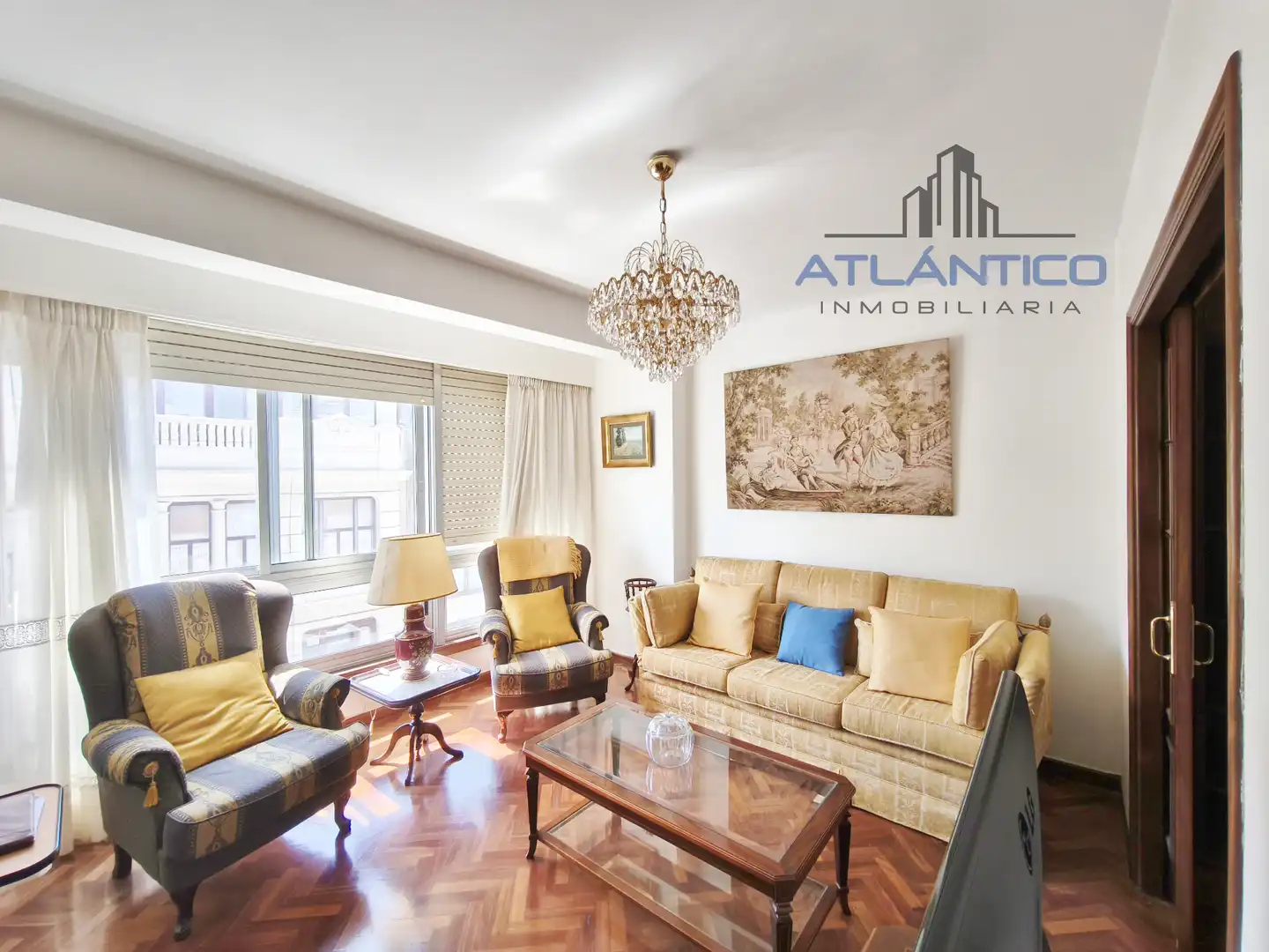 Living room of Flat for rent in A Coruña Capital   with Heating, Parquet flooring and Furnished