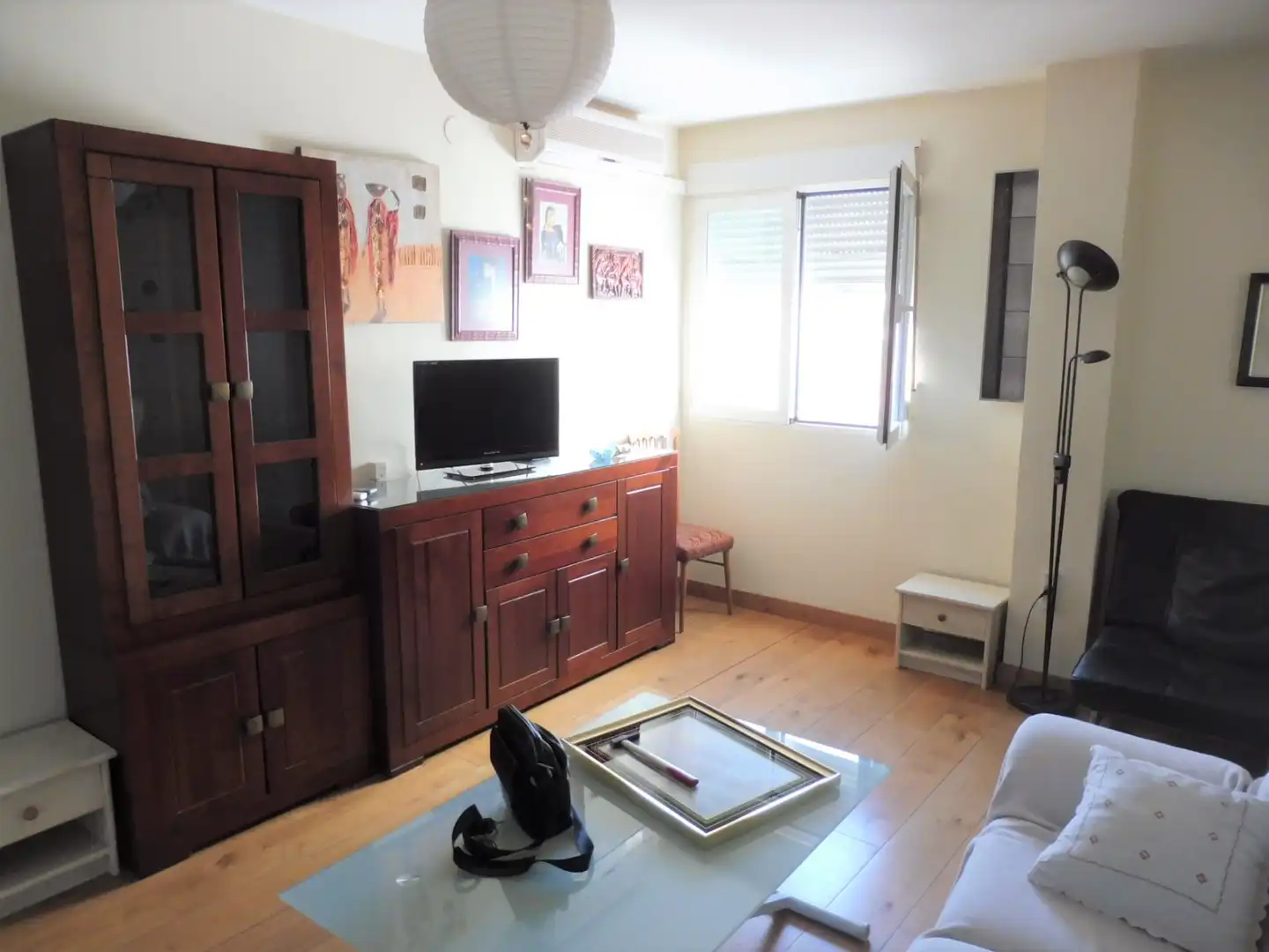Sala d'estar de Apartament de lloguer en Granada amb Aire condicionat, Calefacció i Terrassa