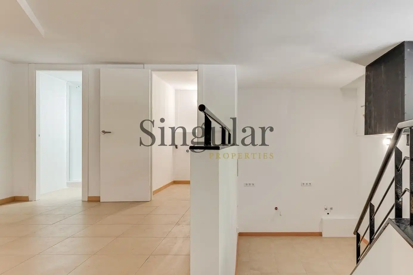 Study for sale in Barcelona  with Air Conditioner