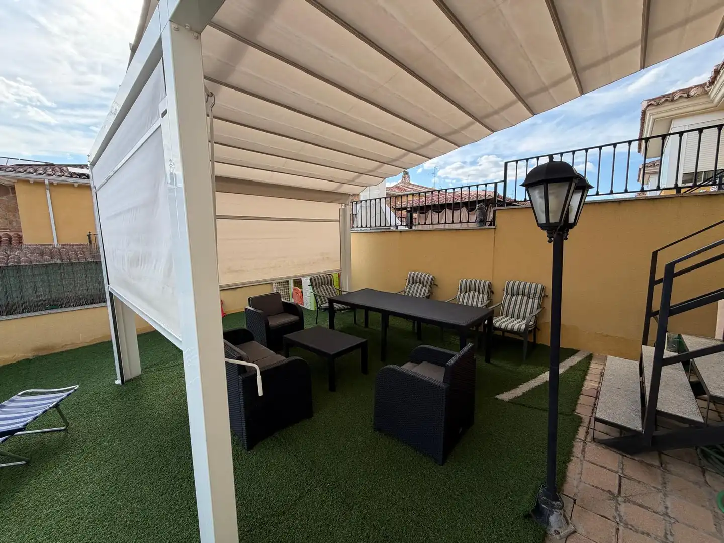 Terrassa de Casa adosada en venda en Ávila amb Calefacció i Jardí privat