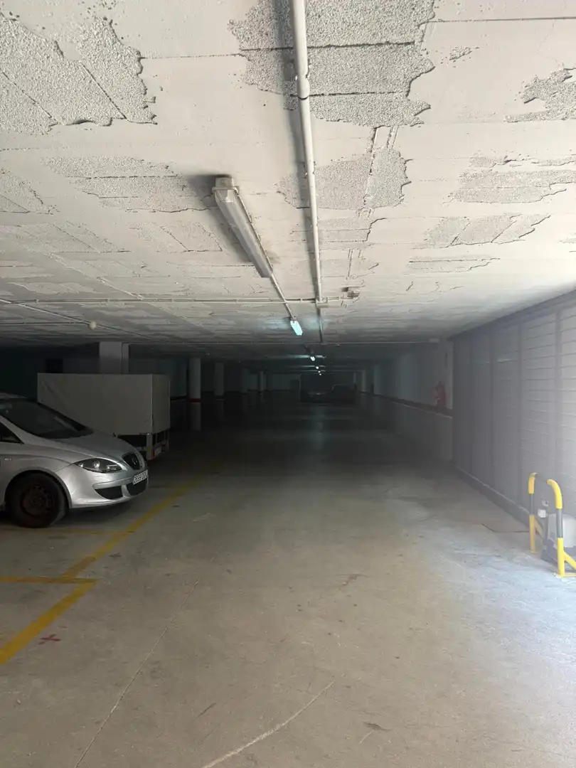 Aparcament de Garatge en venda en Igualada
