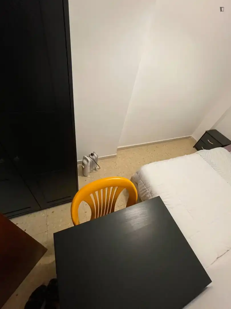 Habitación de Apartamento para compartir en Barcelona con Amueblado, Horno y Lavadora