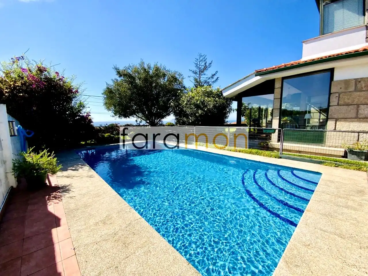 Swimming pool of Houses for sale in Vigo   with Private garden, Parquet flooring and Terrace