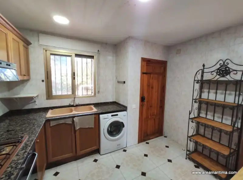 Houses for rent in Calle Murcia, Serra