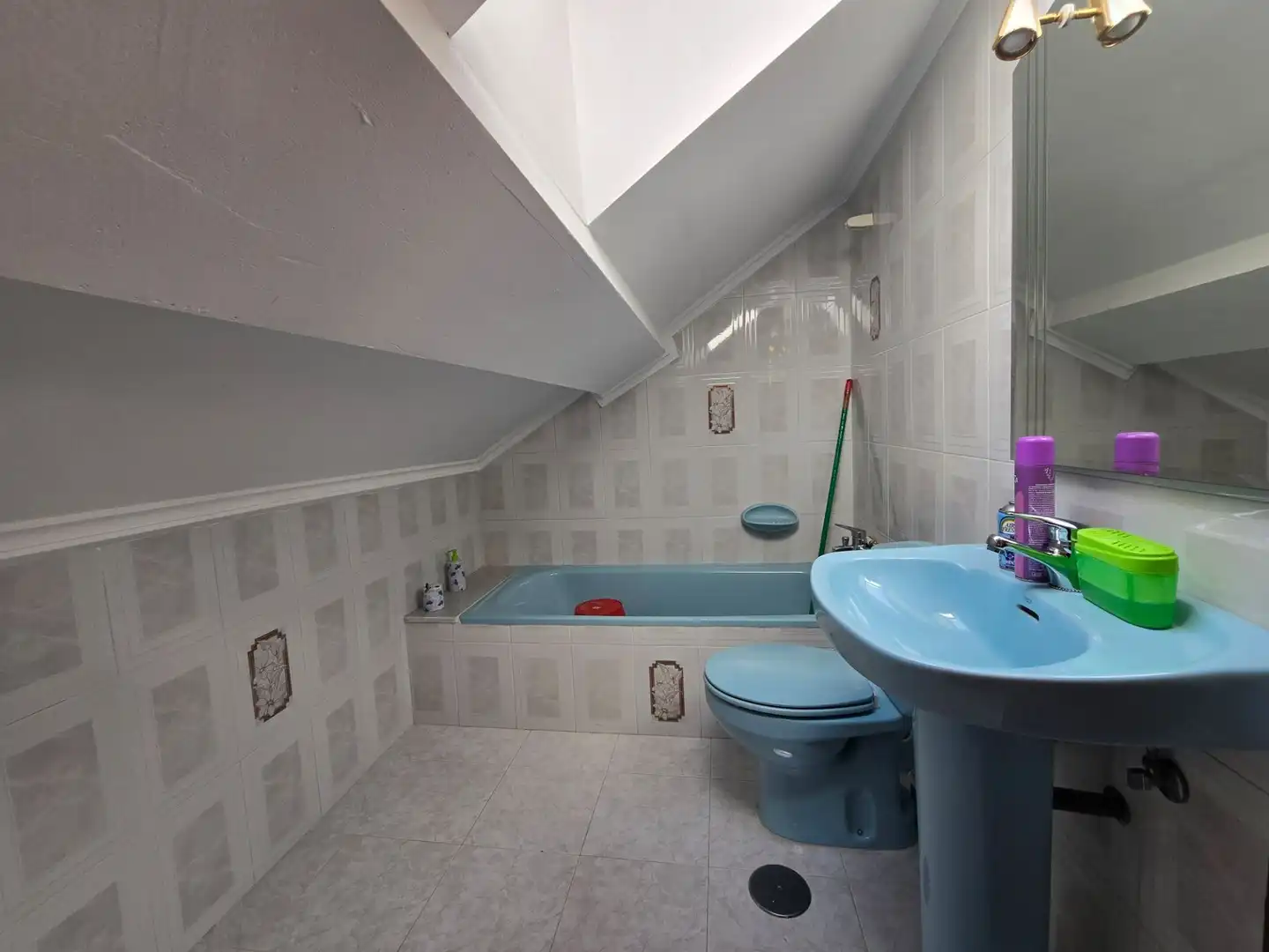 Badezimmer von Maisonette zum Verkauf in Llanes