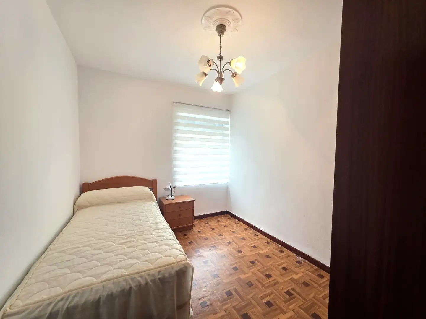 Bedroom of Flat for sale in Oviedo 