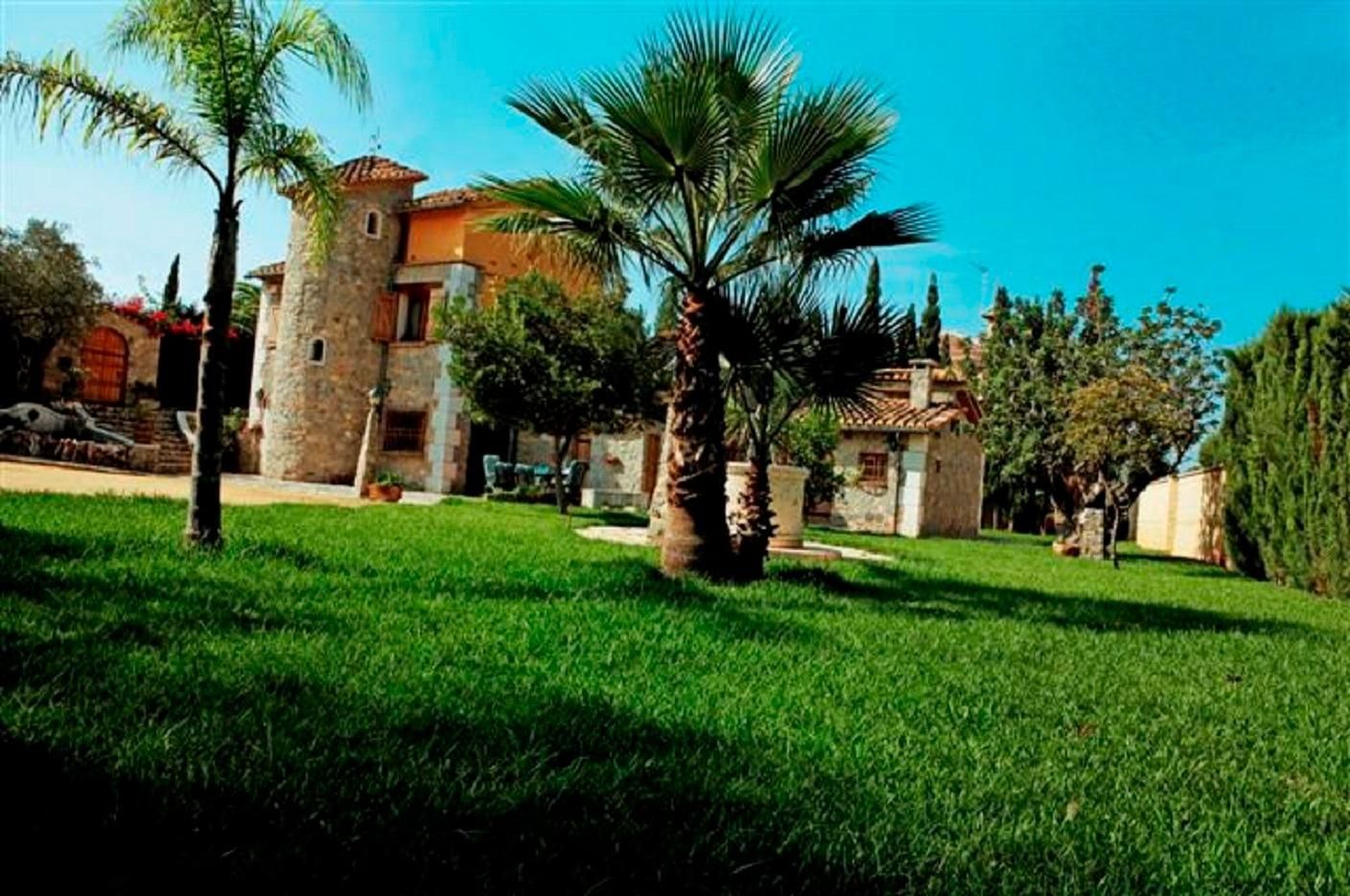 Jardí de Casa o xalet en venda en L'Eliana amb Aire condicionat, Jardí privat i Piscina