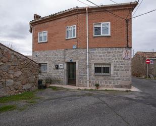 Vista exterior de Casa o xalet en venda en Ávila Capital amb Traster