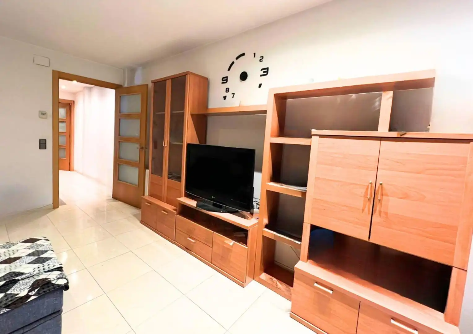 Sala d'estar de Casa o xalet en venda en Barberà del Vallès amb Aire condicionat, Terrassa i Balcó