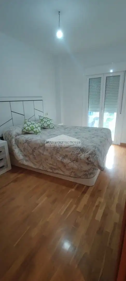 Dormitori de Apartament en venda en Sada (A Coruña) amb Calefacció i Moblat