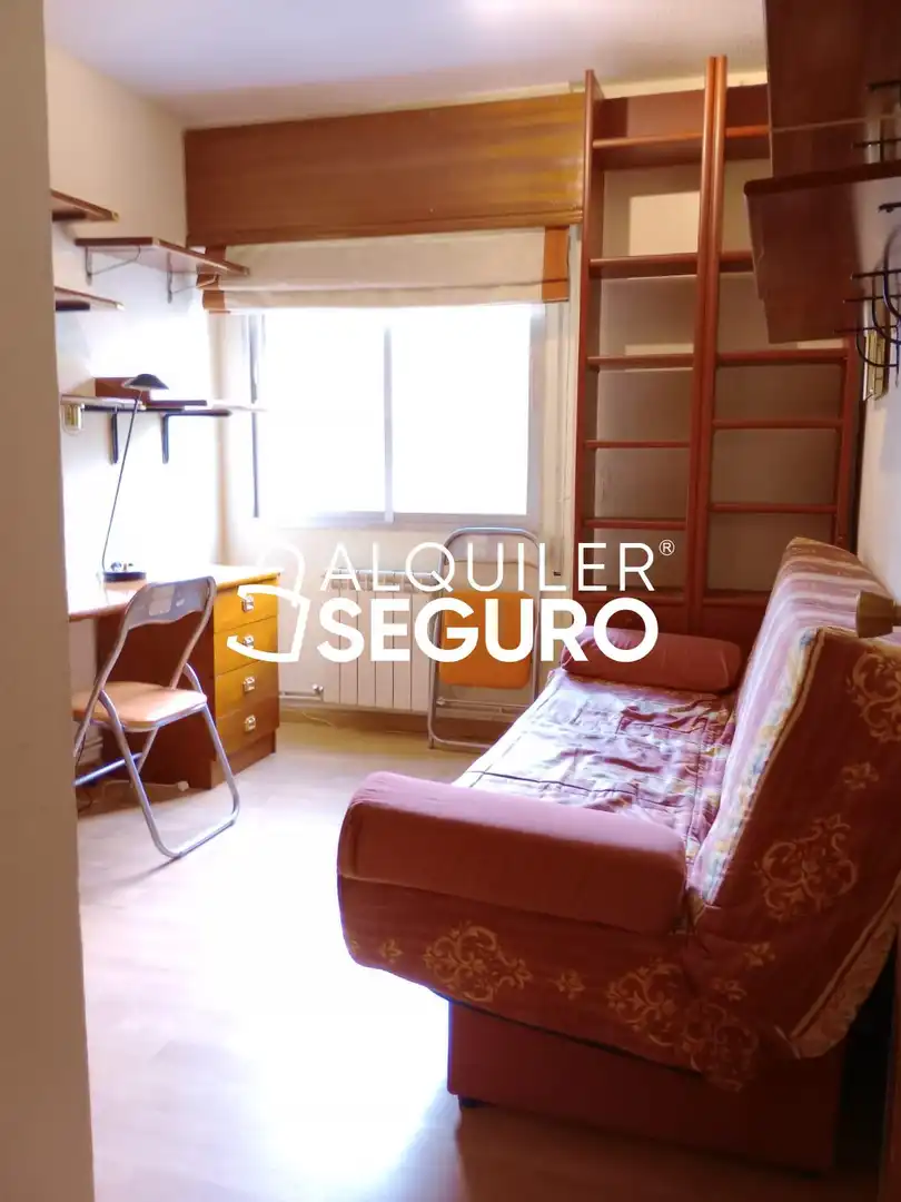 Piso de alquiler en Idioma Esperanto, Pueblo Nuevo
