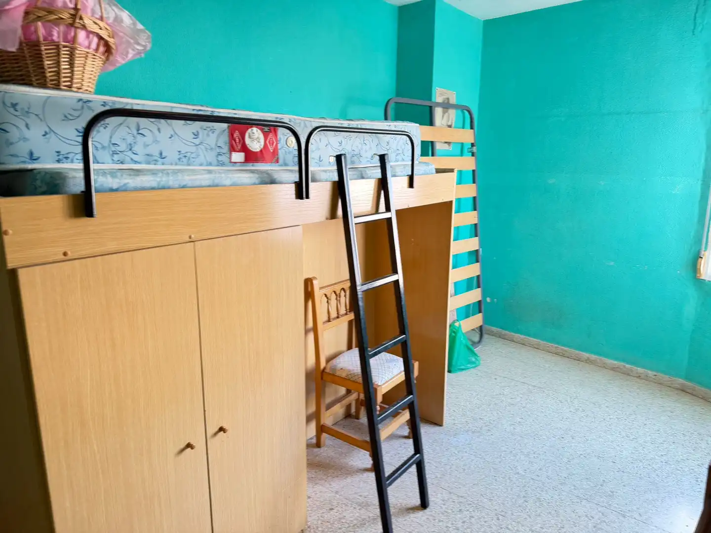 Habitación de Piso en venta en Pilar de la Horadada con Amueblado, Horno y Balcón