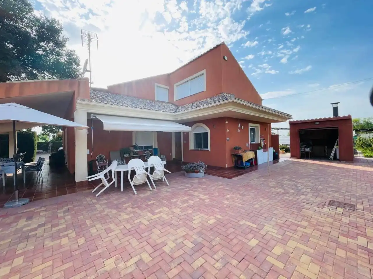 Vista exterior de Casa o xalet en venda en Murcia amb Aire condicionat, Calefacció i Jardí privat