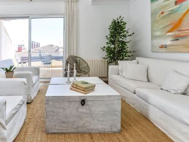 Attico con balcone in vendita a Carrer de París