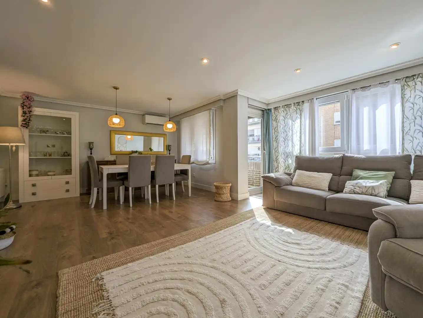Wohnzimmer von Wohnung zum Verkauf in Xirivella mit Heizung und Balkon