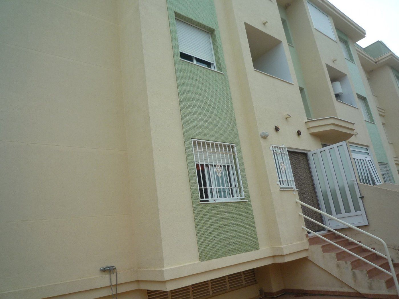 Vista exterior de Apartamento en venta en Xeraco con Terraza, Balcón y Piscina comunitaria