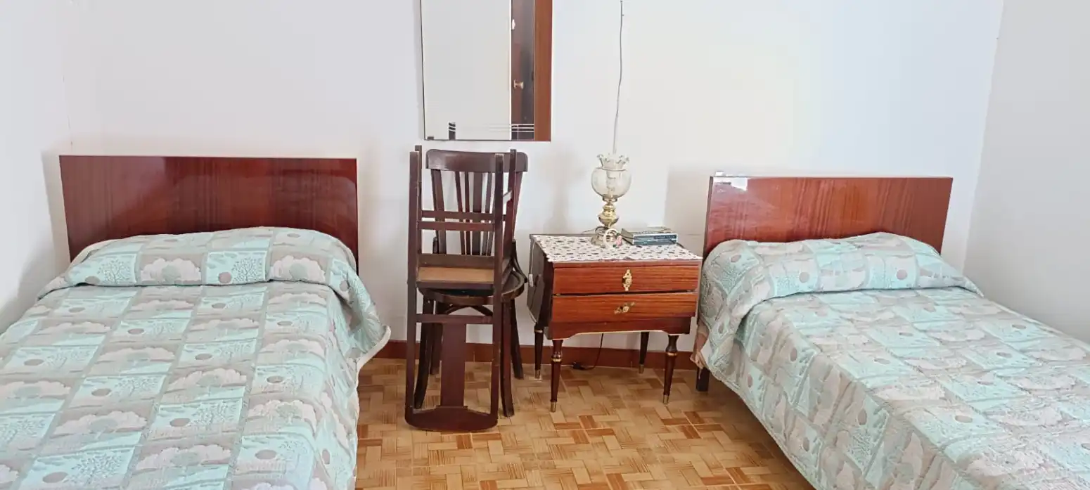 Dormitori de Casa o xalet en venda en Viguera amb Calefacció, Terrassa i Balcó