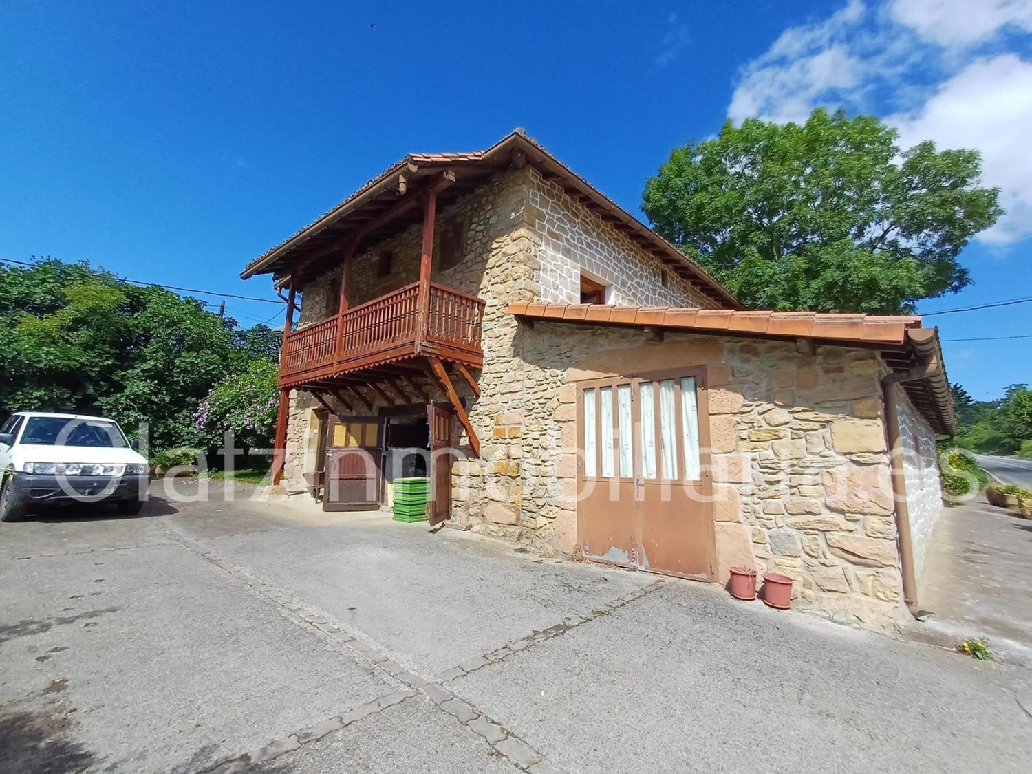 Exterior view of House or chalet for sale in Artzentales  with Storage room and Balcony