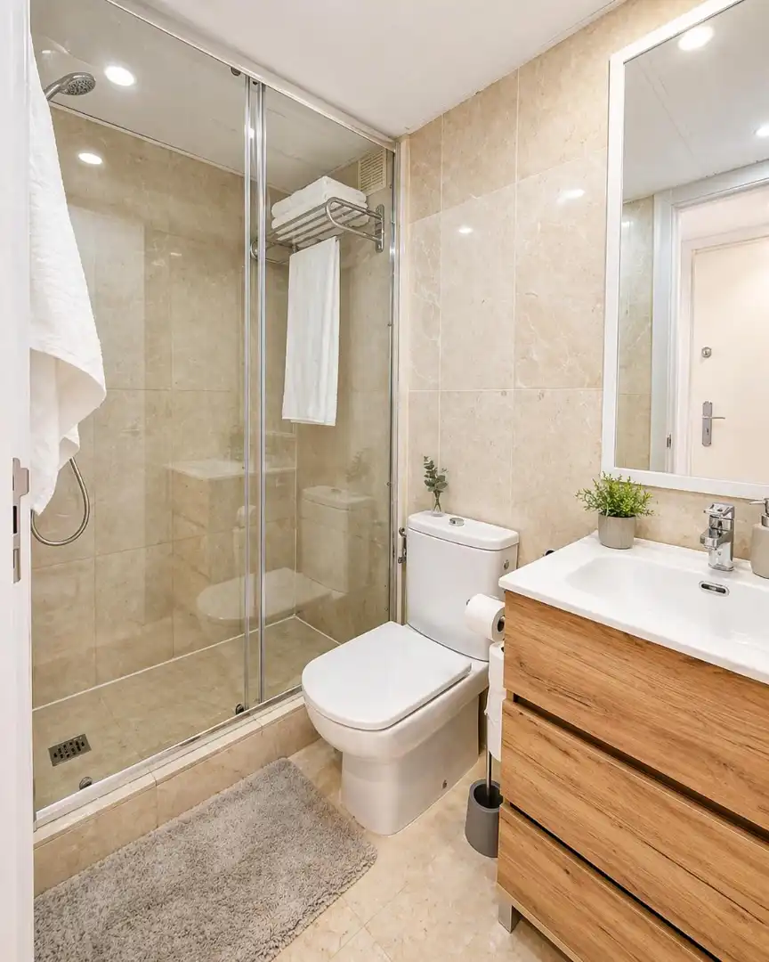 Bathroom of Attic for sale in Benalmádena  with Air Conditioner, Terrace and Storage room