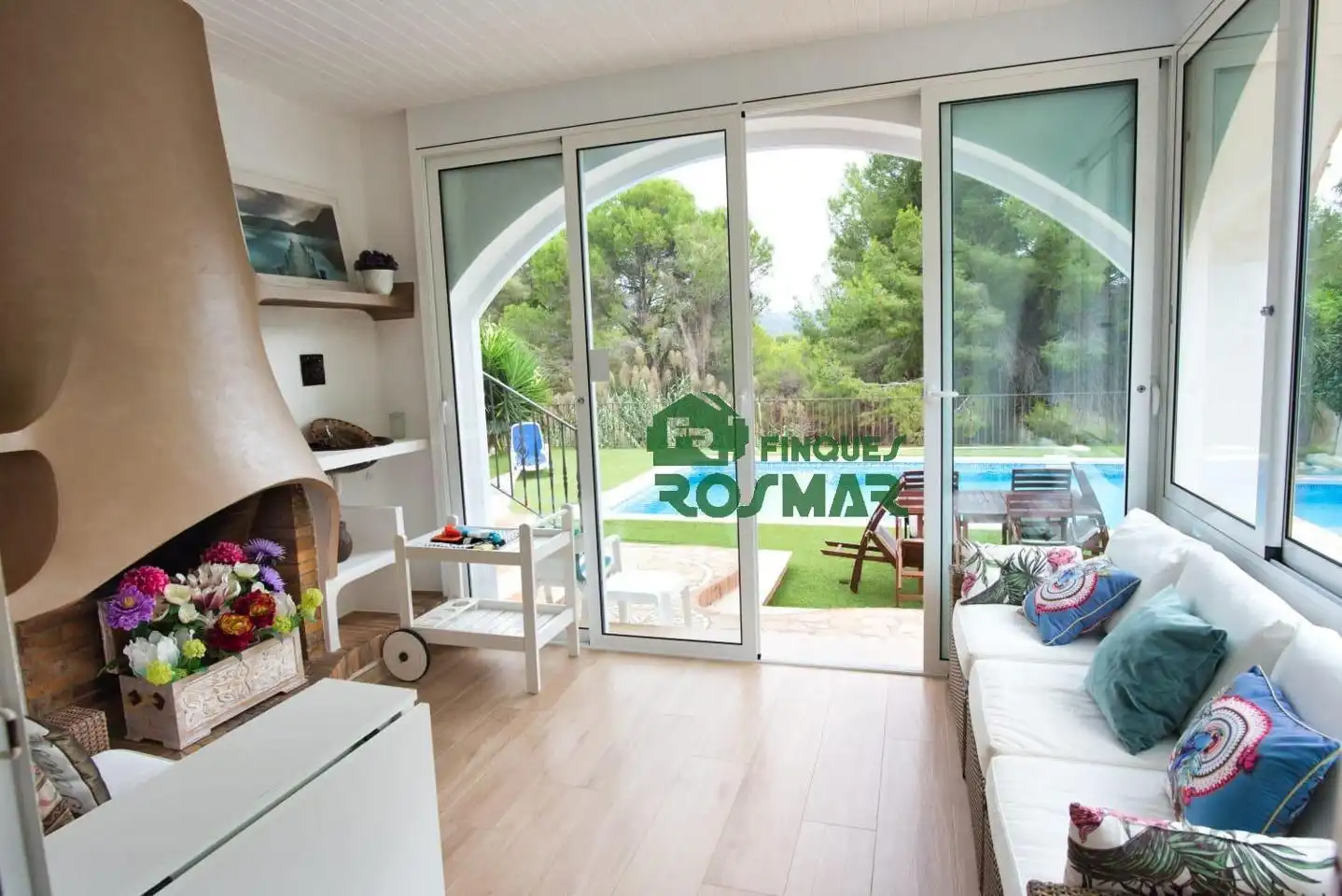 Casa amb piscina en venda a Fenals, imagen 2