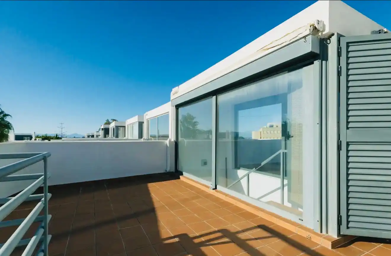 Terrasse von Einfamilien-Reihenhaus zum Verkauf in Dénia mit Klimaanlage, Heizung und Terrasse