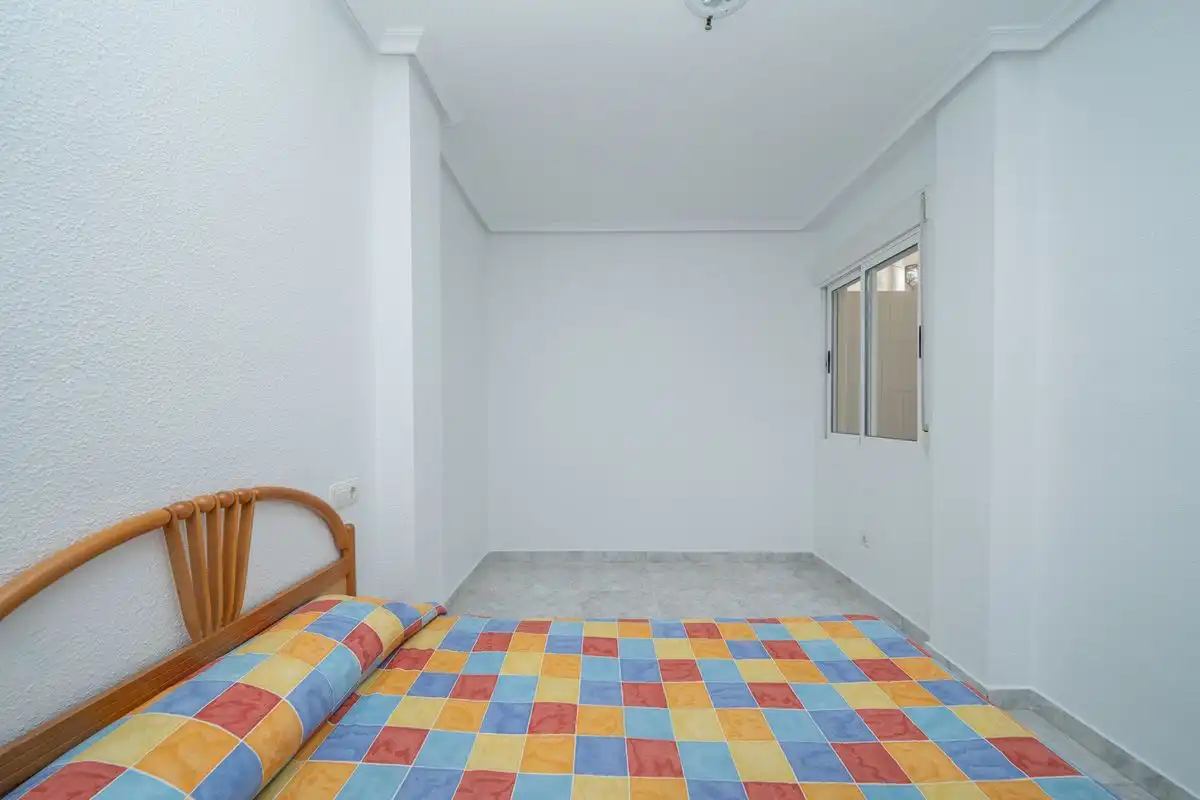 Habitación de Piso en venta en Orihuela con Calefacción y Trastero