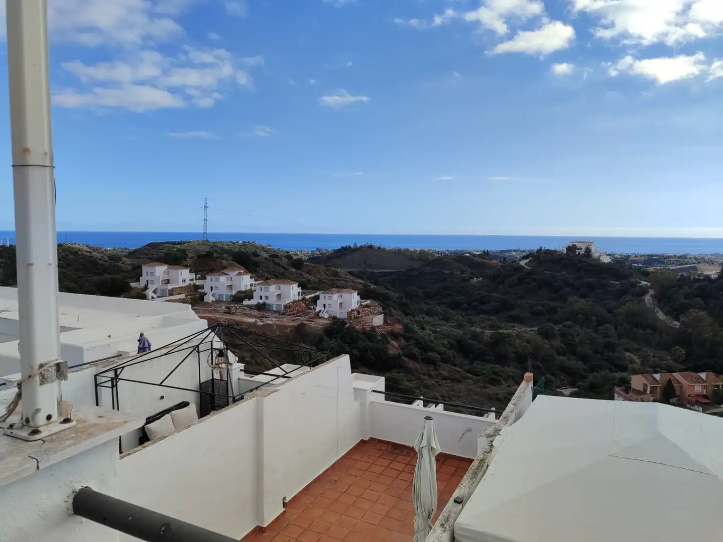 Exterior view of Duplexes for sale in Estepona  with Air Conditioner, Terrace and Community pool
