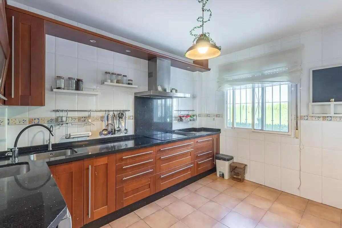 Kitchen of Detached homes for sale in Vegas del Genil  with Air Conditioner and Swimming Pool