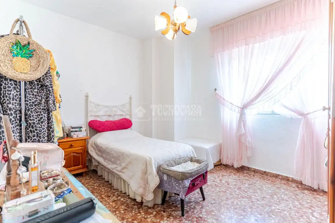 Dormitori de Casa adosada en venda en Motril amb Aire condicionat