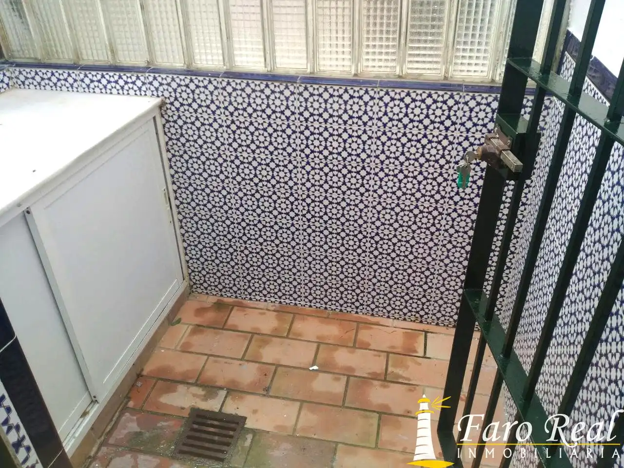 Balcony of Detached homes for rent in Sanlúcar de Barrameda  with Air Conditioner, Private garden and Swimming Pool