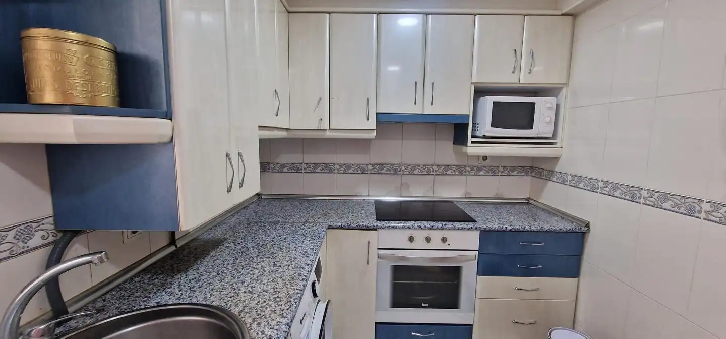 Kitchen of Flat for sale in Zaragoza  with Air Conditioner, Heating and Furnished