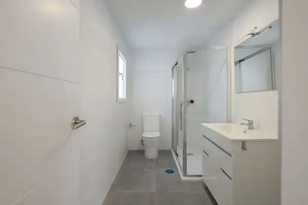 Bathroom of Flat for rent in Las Palmas de Gran Canaria  with Oven, Washing machine and Microwave