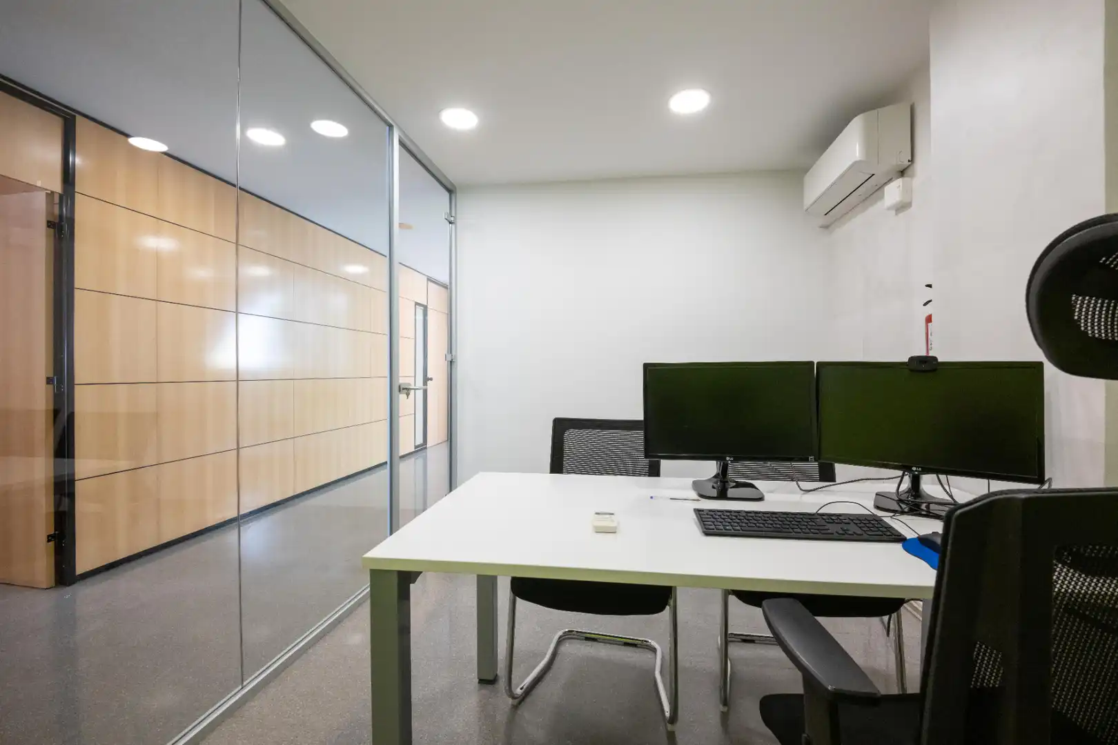 Commercial properties for sale in Mataró  with Air Conditioner and Heating