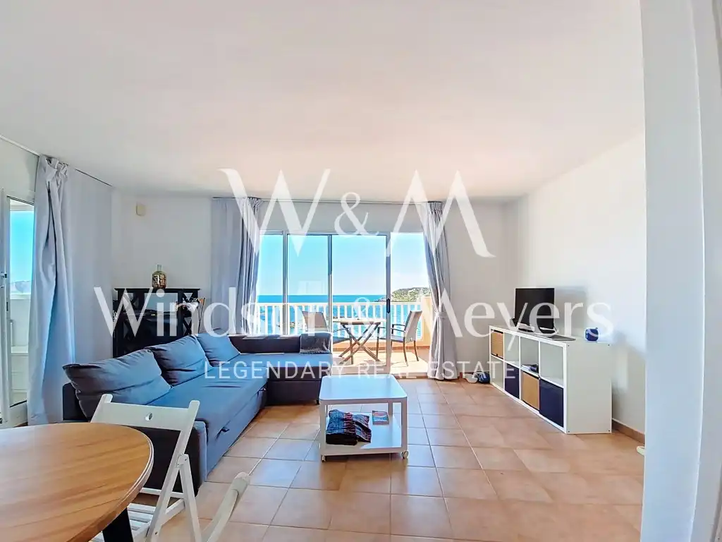 Sala de estar de Apartamento en venta en Santa Eulària des Riu con Aire acondicionado, Amueblado y Piscina comunitaria