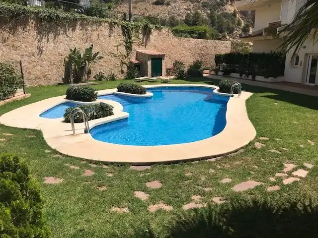 Piscina de Apartament en venda en Altea amb Aire condicionat, Calefacció i Terrassa