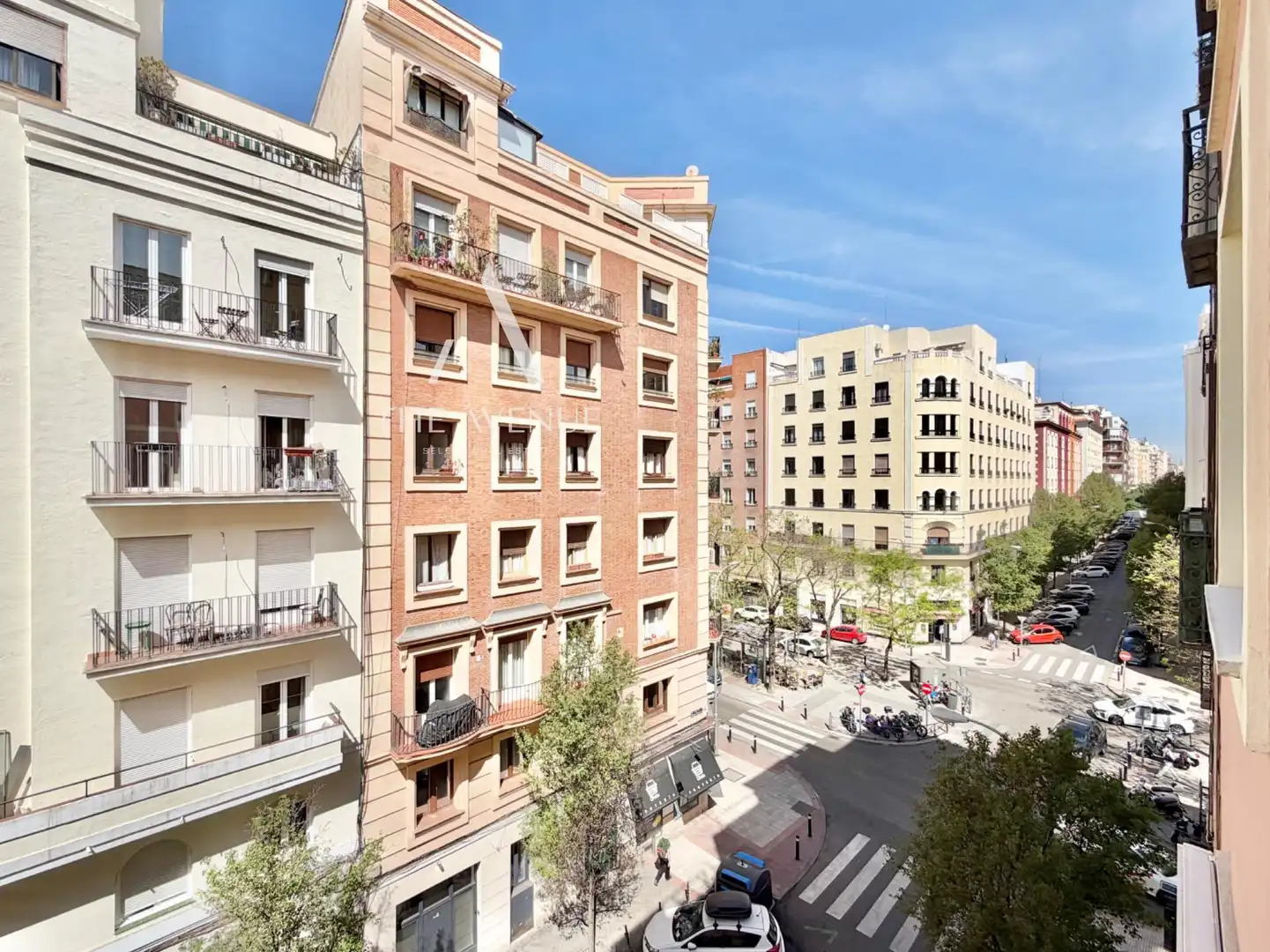 Exterior view of Apartments for sale in Madrid  with Heating