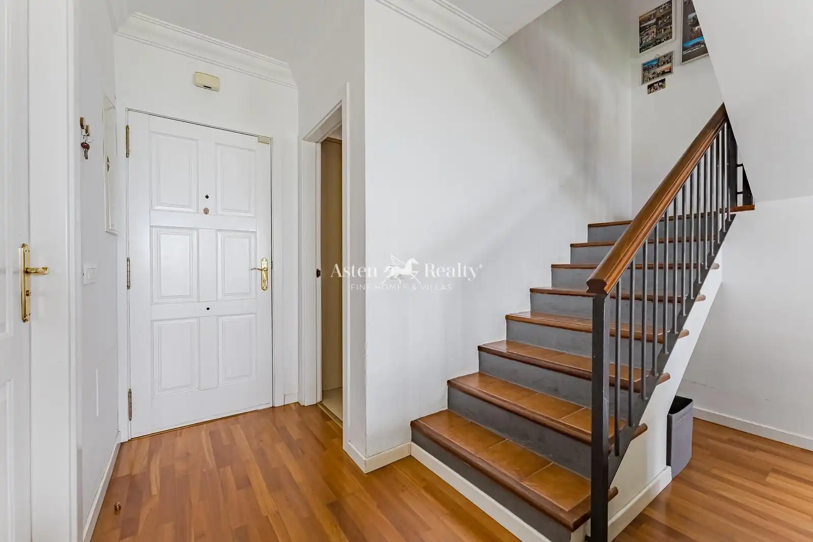 Casa adosada en venta en San Miguel de Abona con Aire acondicionado, Calefacción y Jardín privado