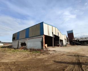 Vista exterior de Nau industrial en venda en Tomiño