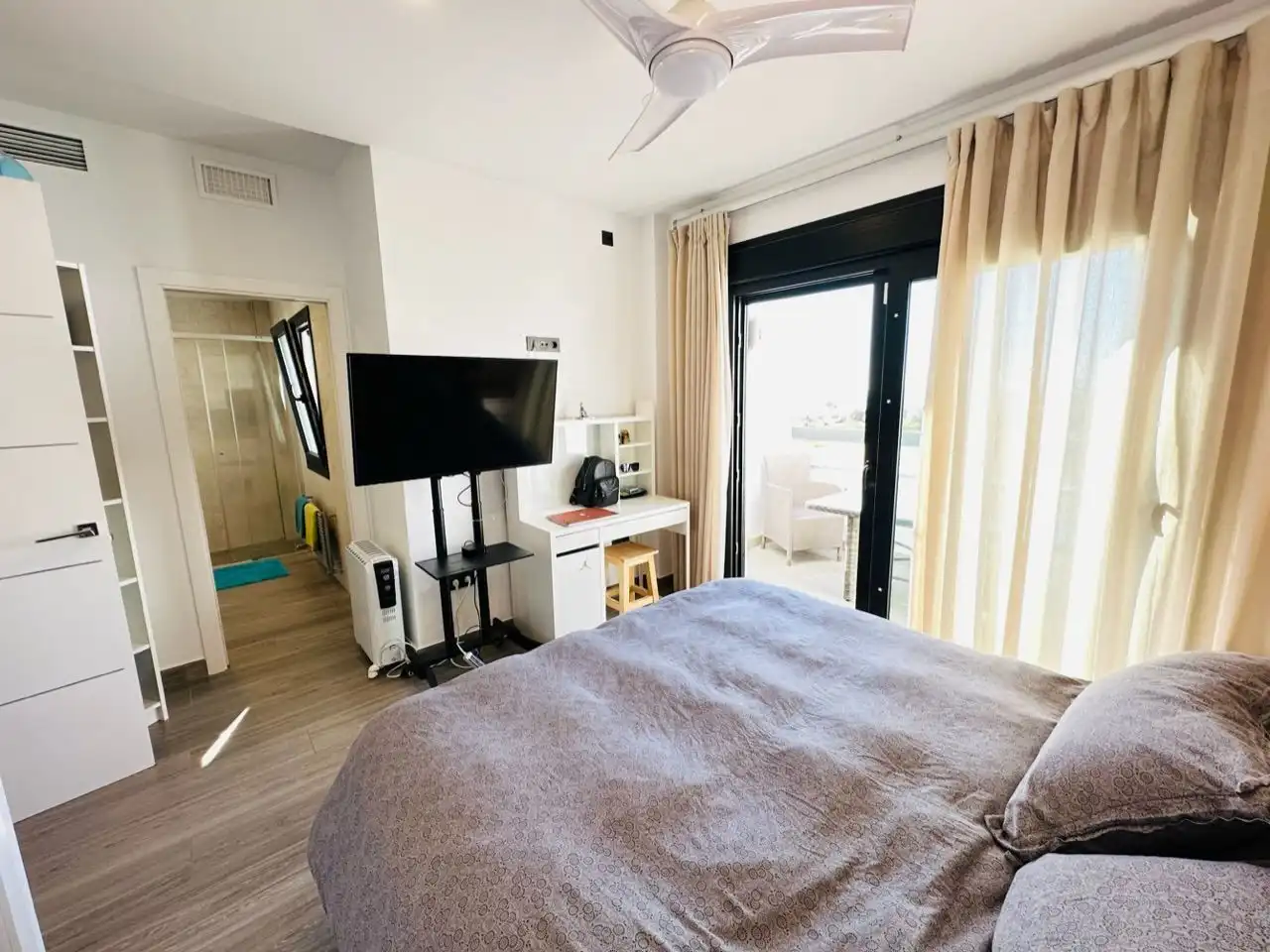 Habitación de Casa o chalet en venta en Nerja con Aire acondicionado, Jardín privado y Trastero