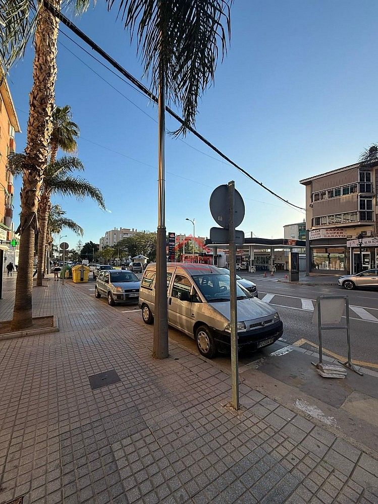 Premises for sale in Camino Algarrobo - Las Arenas