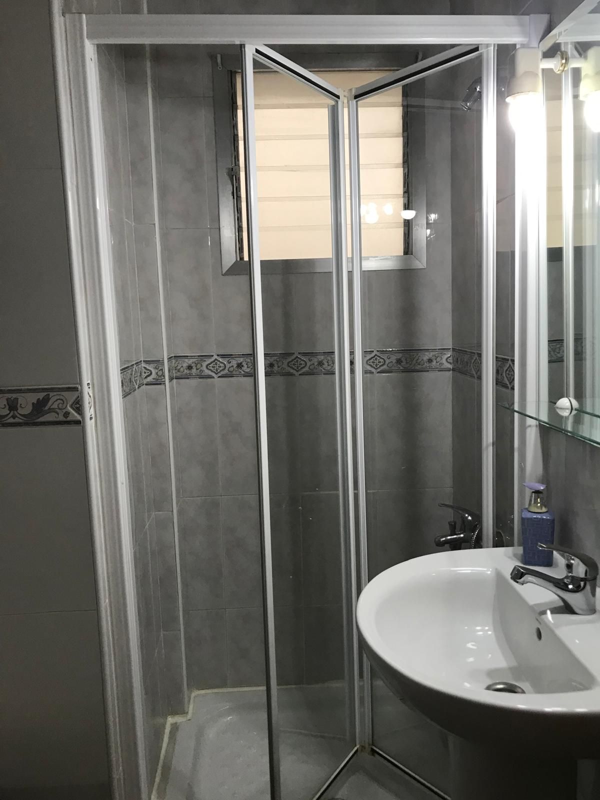 Baño de Piso en venta en  Sevilla Capital