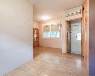 Bedroom of Flat for sale in  Madrid Capital