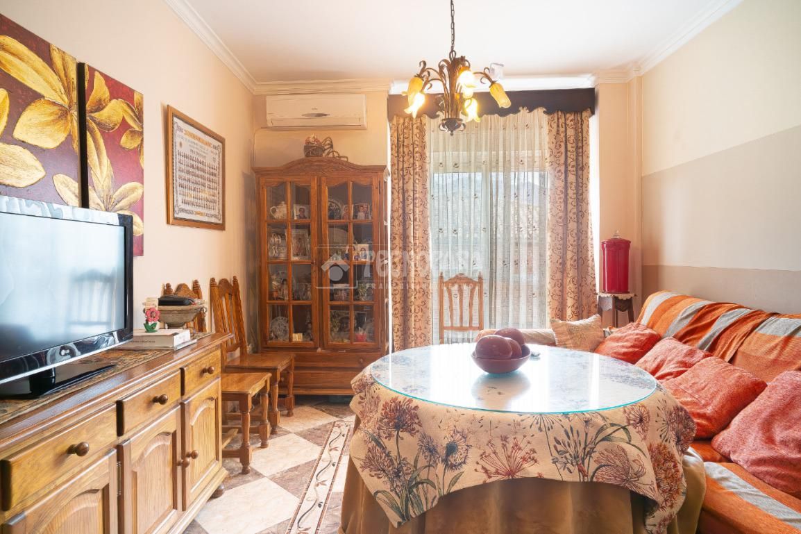 Dormitori de Pis en venda en Jódar amb Aire condicionat i Terrassa