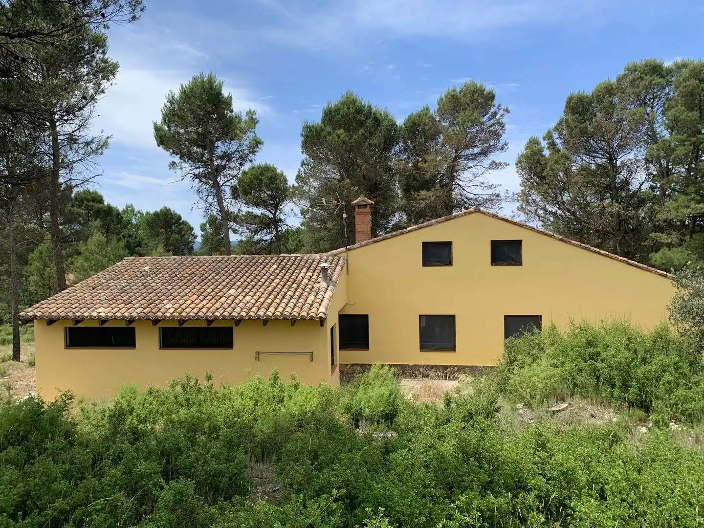 Exterior view of Country homes for sale in Cortes de Pallás  with Heating and Swimming Pool
