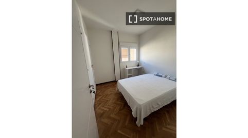 Foto 4 de Habitació a Plaza de Toros, Zaragoza Capital